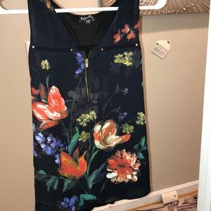 Floral sleeveless express top